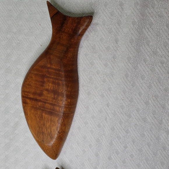 2 Monkey Pod Wood Carvings Philipines - Picture 3 of 7